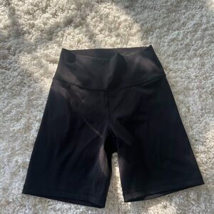 Aritzia bike short